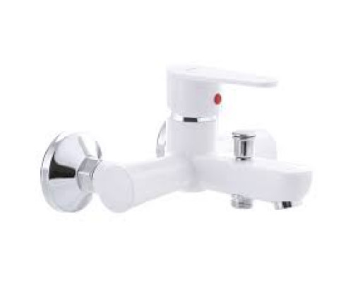 Смеситель Plamix VEGA-009, ванна, короткий  излив, однорычажный, термопластик ТМ PLAMIX